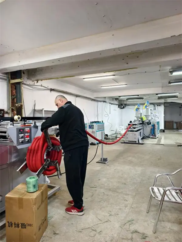 Maailmanlaajuinen tuki toiminnassa: Comrise-tiimi varmistaa saumattoman käyttöönoton ja koulutuksen asiakkaan tiloissa Serbiassa Maailmanlaajuinen tuki toiminnassa: Comrise-tiimi varmistaa saumattoman käyttöönoton ja koulutuksen asiakkaan tiloissa Serbiassa